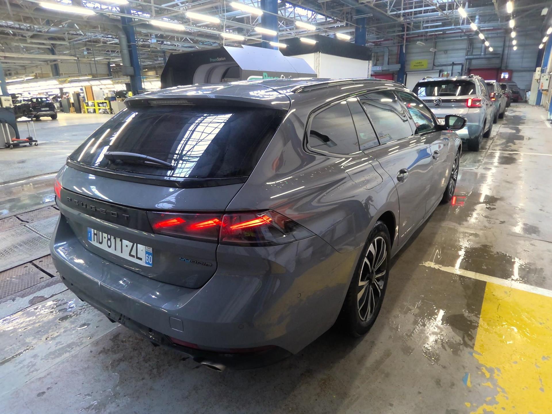 Peugeot 508 SW Hybrid 180 e-EAT8 Allure 2025