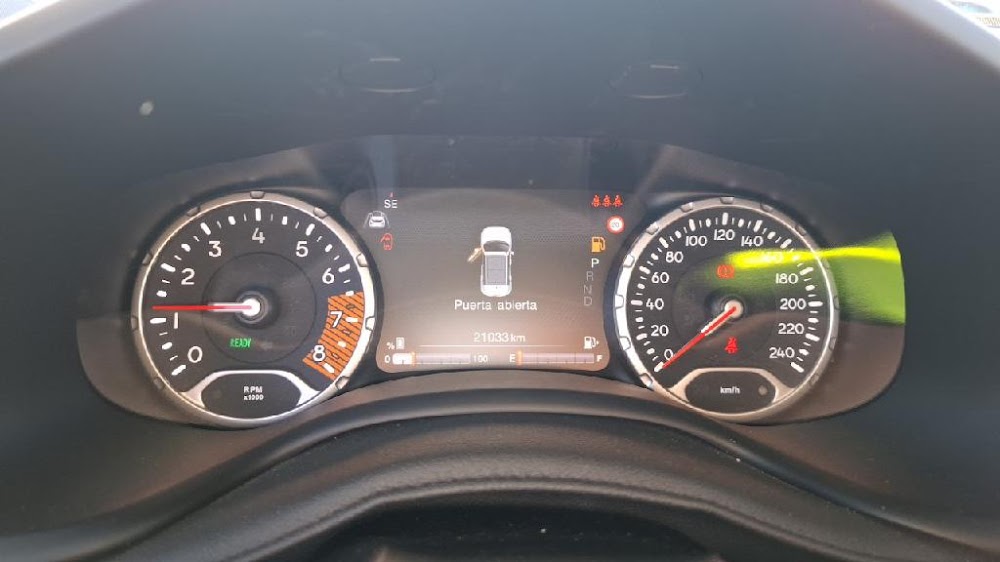 Foto Jeep Renegade 3