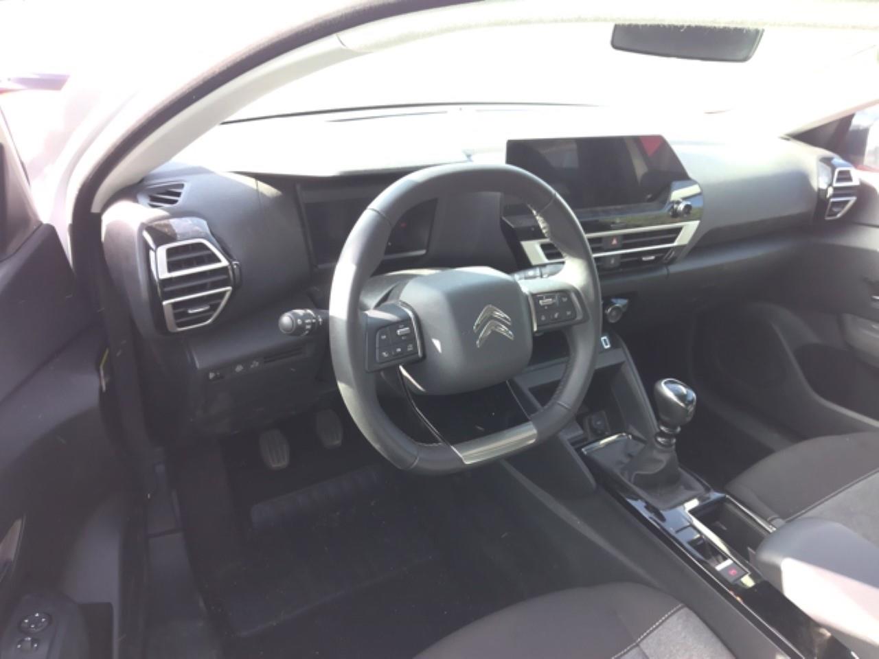 Foto Citroën C4 X 3