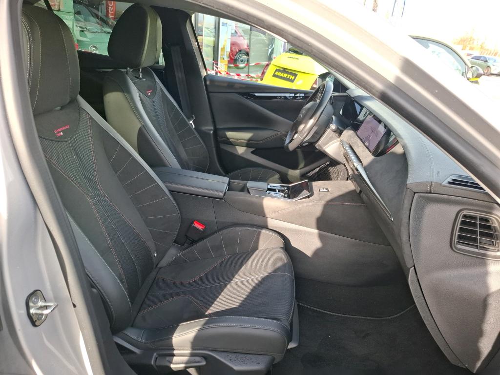 DS DS 4 BlueHDi 130 EAT8 Performance Line 2024