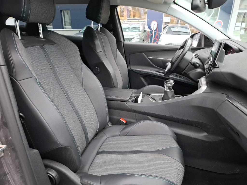 Peugeot 3008 BlueHDi 130ch S&S BVM6 Allure 2022