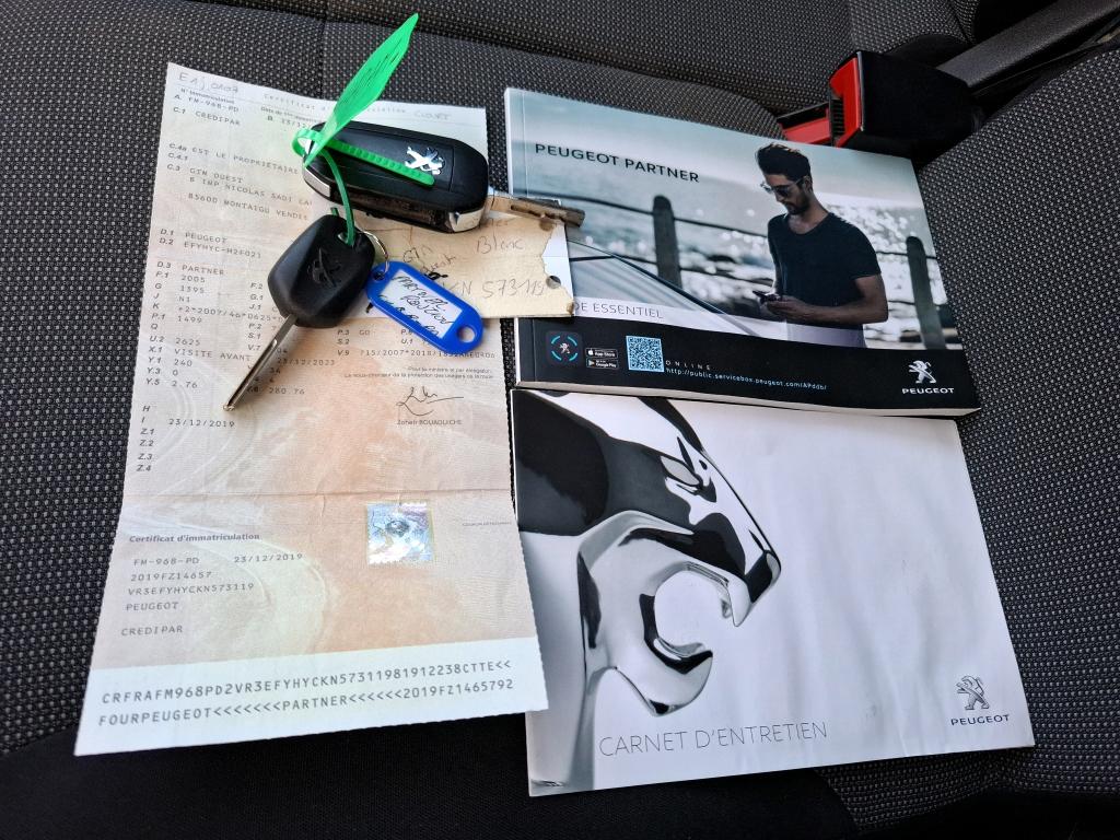 Peugeot PARTNER FOURGON STANDARD 650 KG BLUEHDI 100 S&S BVM5 ASPHALT 2019