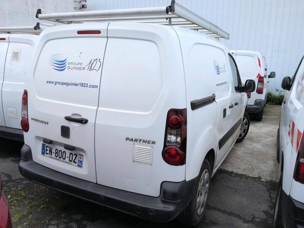 Peugeot PARTNER FOURGON STANDARD 1.6 BLUEHDI 75 BVM5 PREMIUM PACK 2017