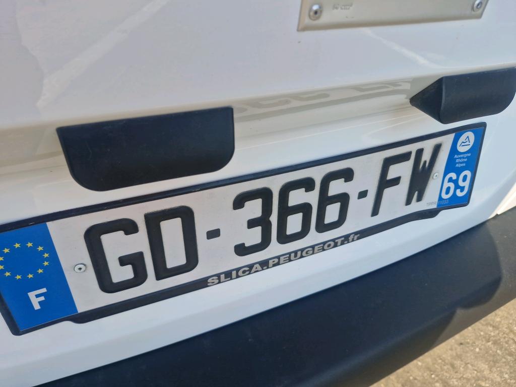 Peugeot PARTNER FOURGON STANDARD 650 KG PURETECH 110 S&S BVM6 ASPHALT 2021