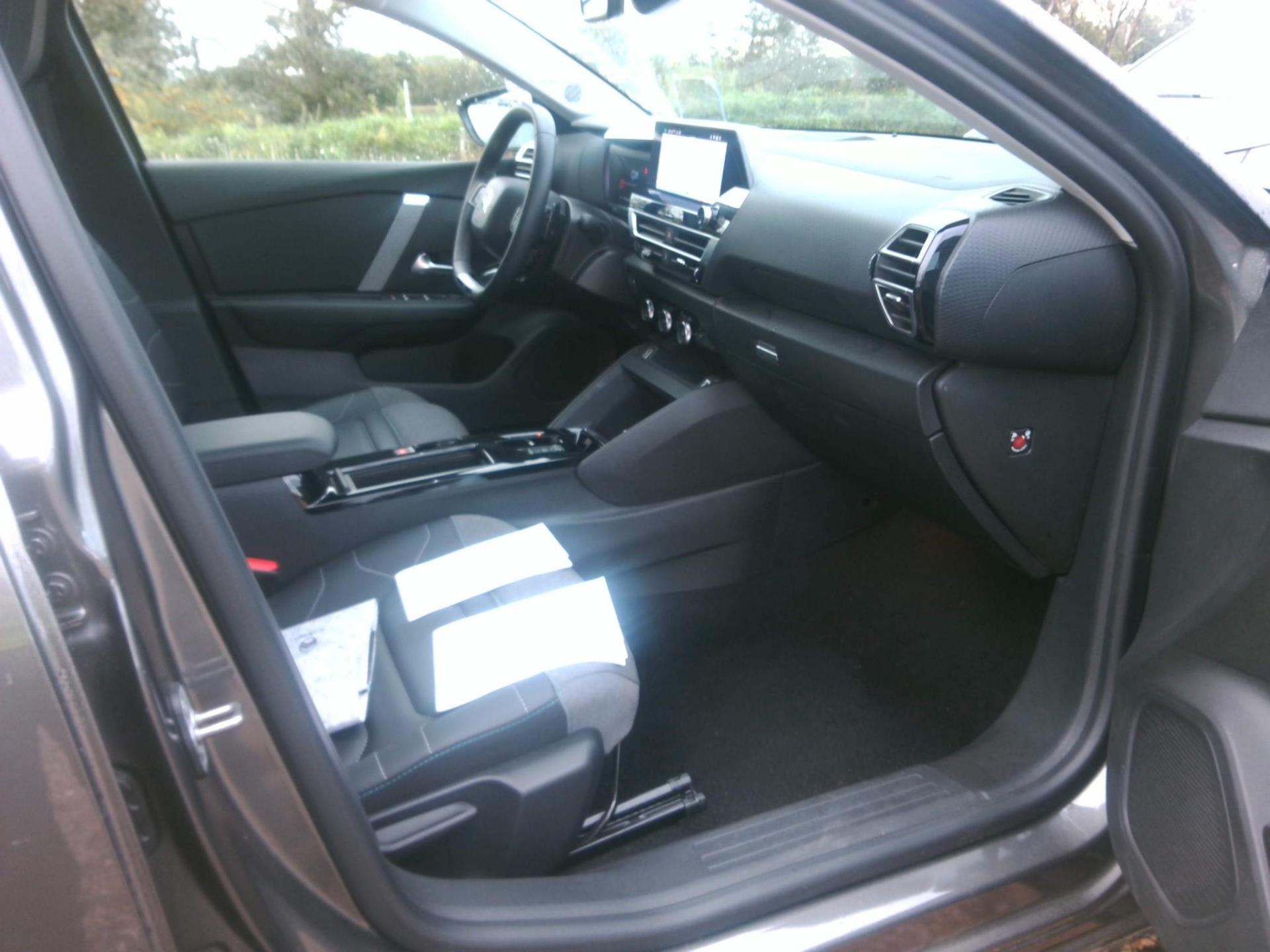 Citroen C4 PureTech 130 S&S EAT8 Shine 2023