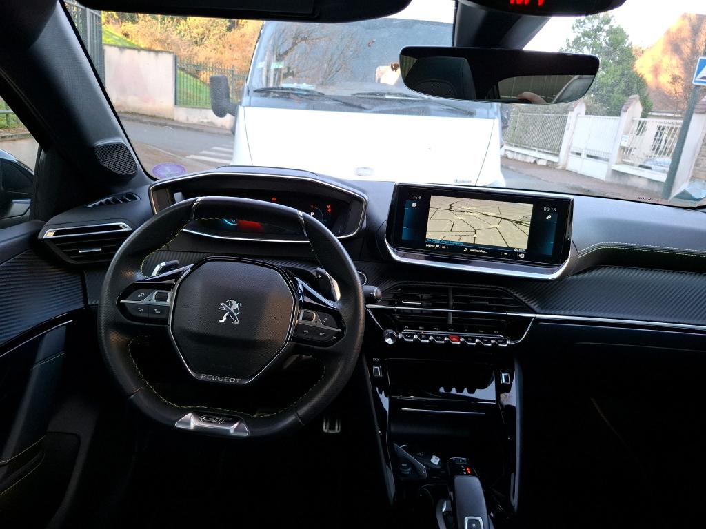 Peugeot 208 PureTech 130 S&S EAT8 GT 2021