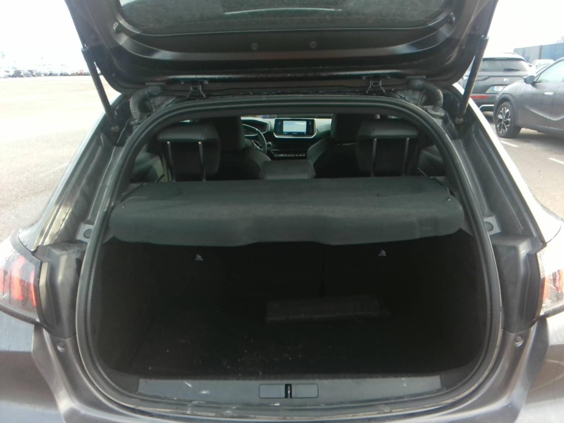 Peugeot 208 PureTech 100 S&S BVM6 GT Pack 2022