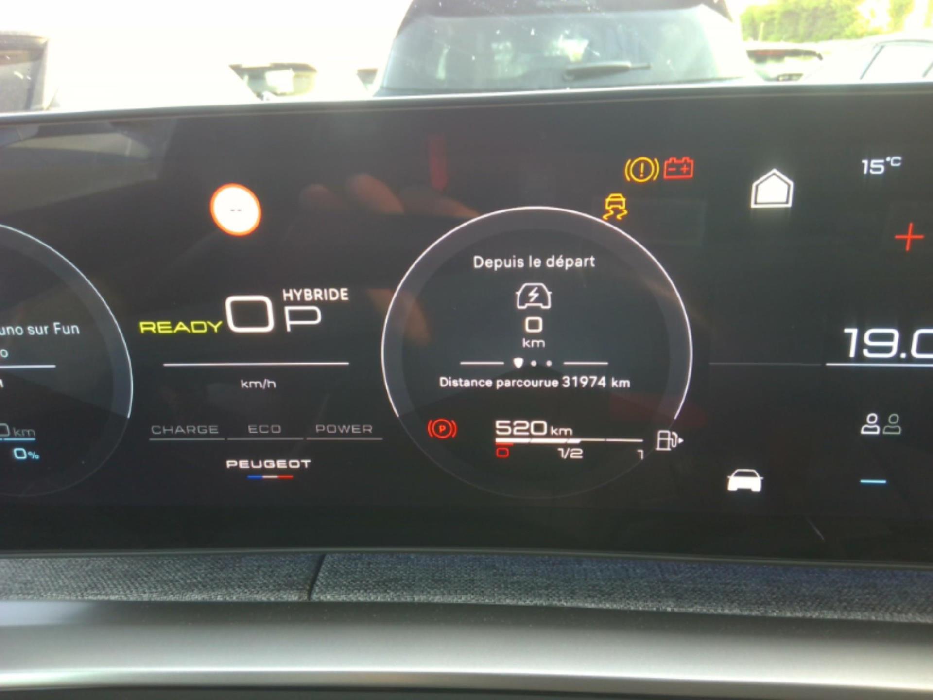 Peugeot 3008 Plug-in Hybrid 195 e-DCS7 GT 2025