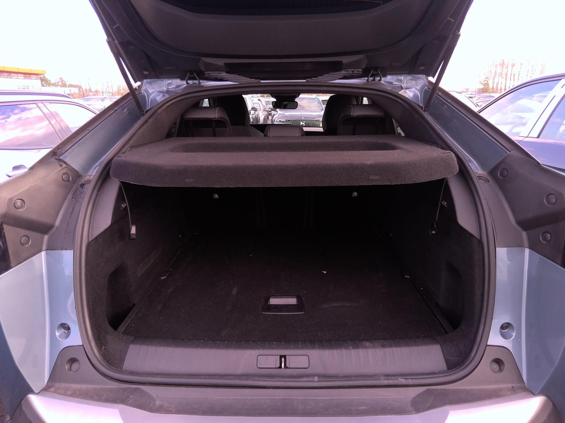 Peugeot 3008 Hybrid 145 e-DCS6 Allure 2025