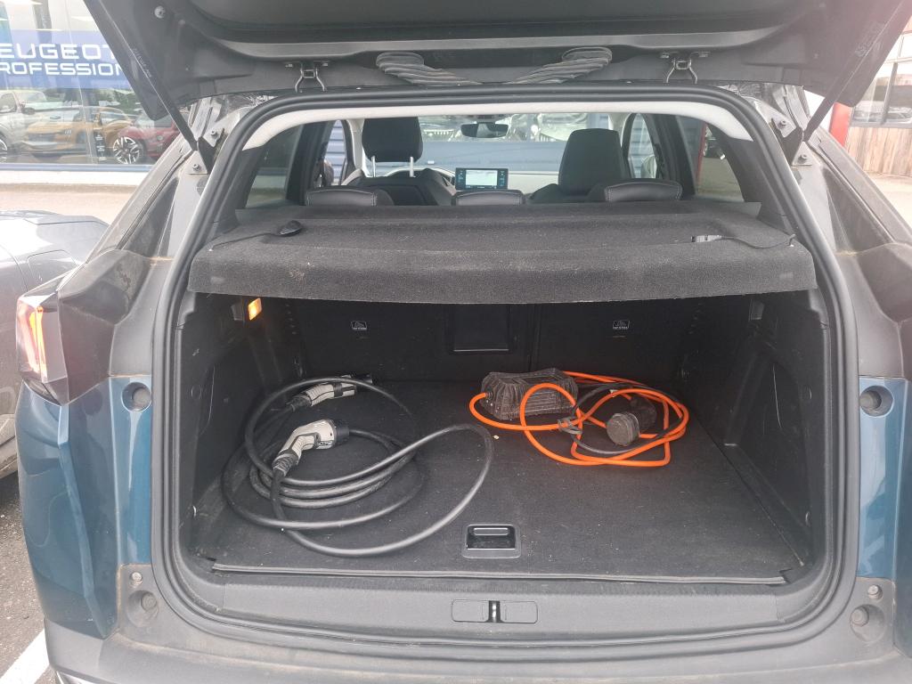 Peugeot 3008 Hybrid 225 e-EAT8 Roadtrip 2021