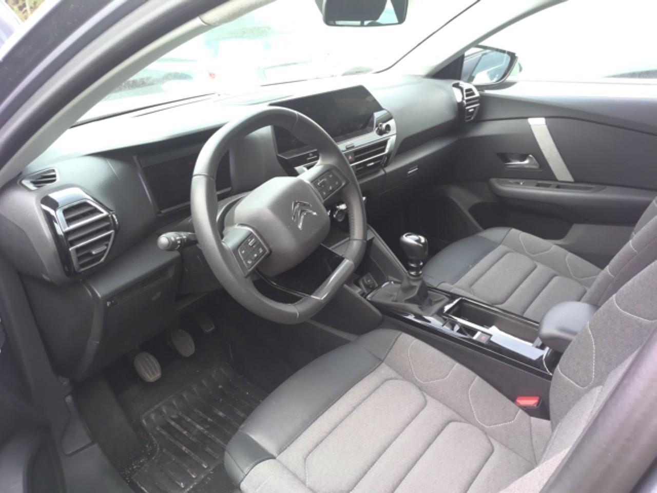 Foto Citroën C4 X 9