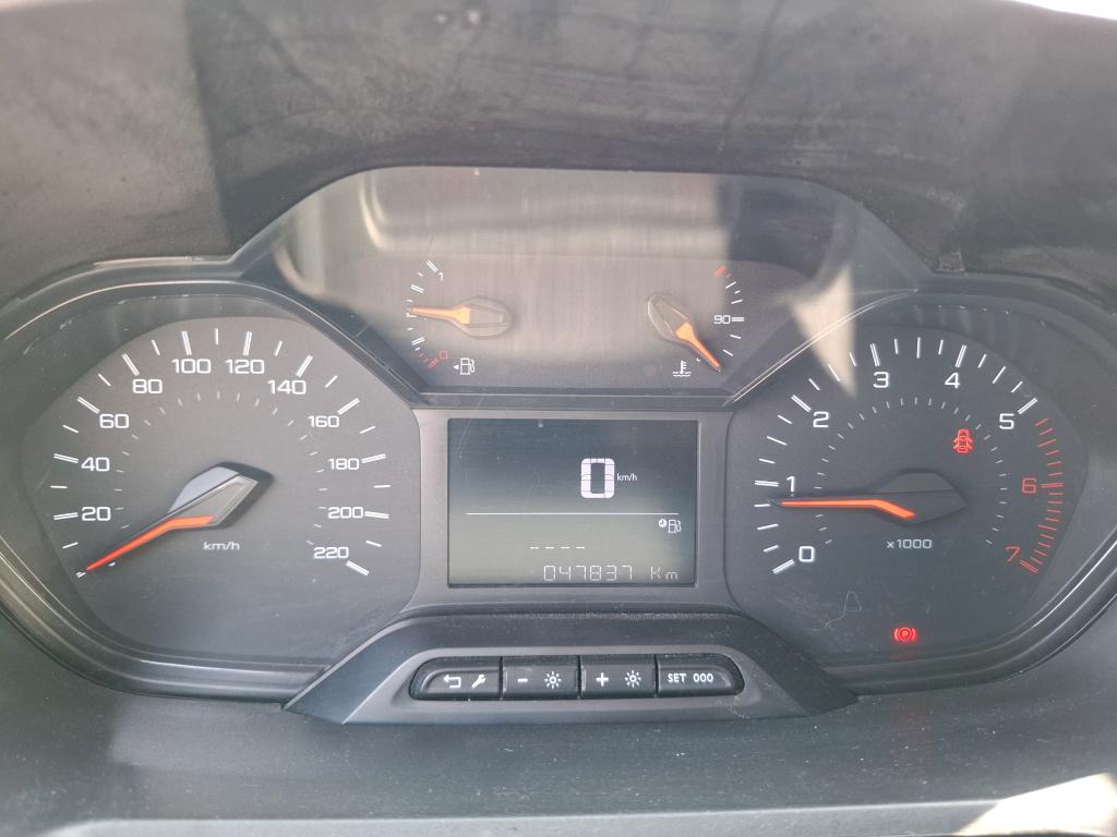 Peugeot PARTNER FOURGON STANDARD 650 KG BLUEHDI 100 S&S BVM5 PREMIUM 2020