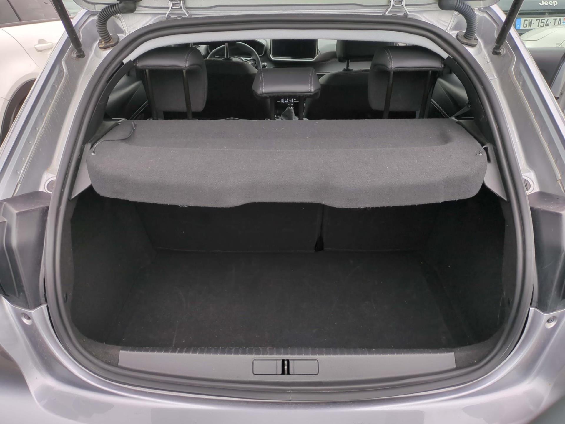Peugeot 208 PureTech 100 S&S BVM6 Allure 2024