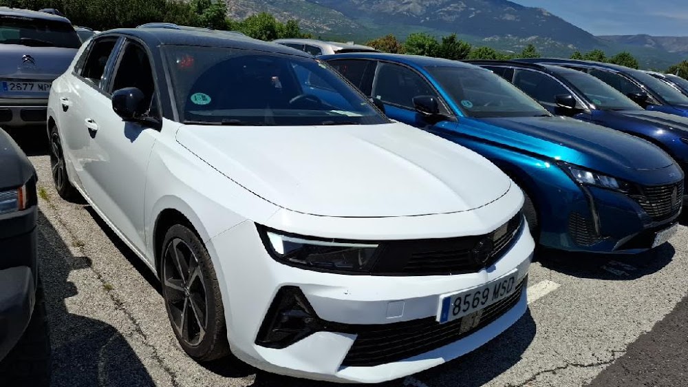 Foto Opel Astra 8