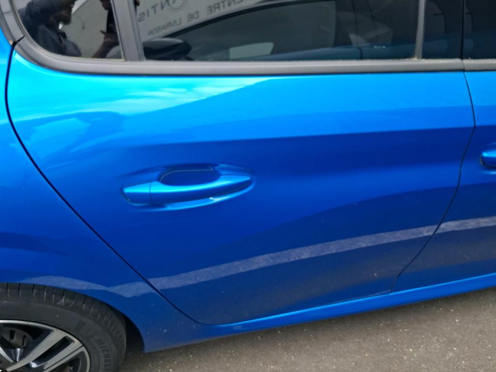Peugeot 208 PureTech 100 S&S EAT8 Allure 2022