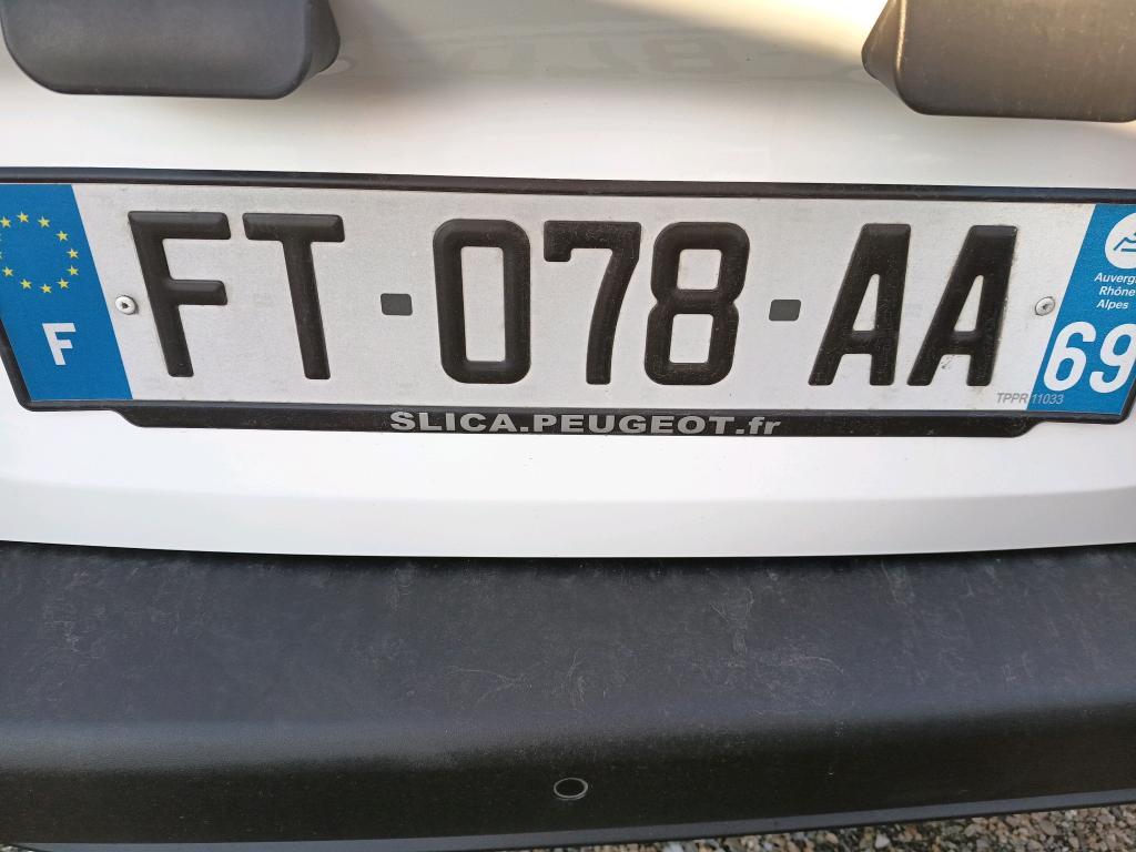 Peugeot PARTNER FOURGON LONG 950 KG BLUEHDI 100 S&S BVM5 ASPHALT 2020