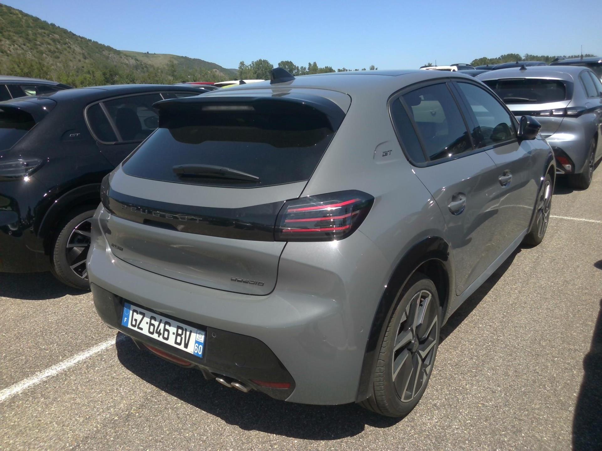 Peugeot 208 Hybrid 136 e-DCS6 GT 2024