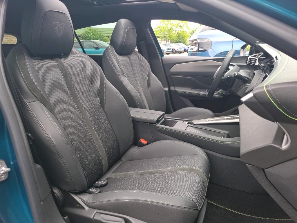 Peugeot 308 Hybrid 145 e-DCS6 GT 2025