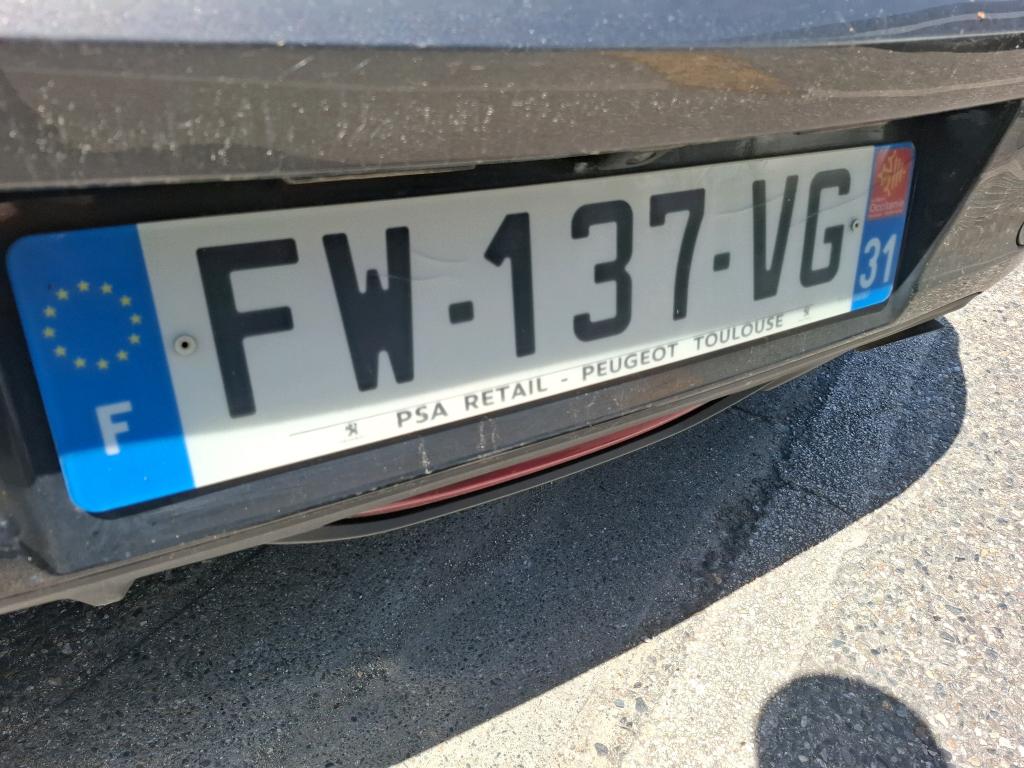 Peugeot 208 BlueHDi 100 S&S BVM6 Allure Business 2021