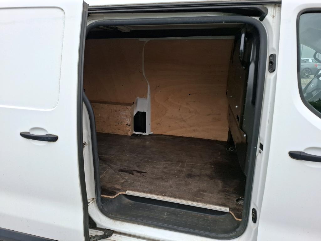 Peugeot EXPERT FGN TOLE STANDARD 2.0  BLUEHDI 120 S&S BVM6 PREMIUM 2018