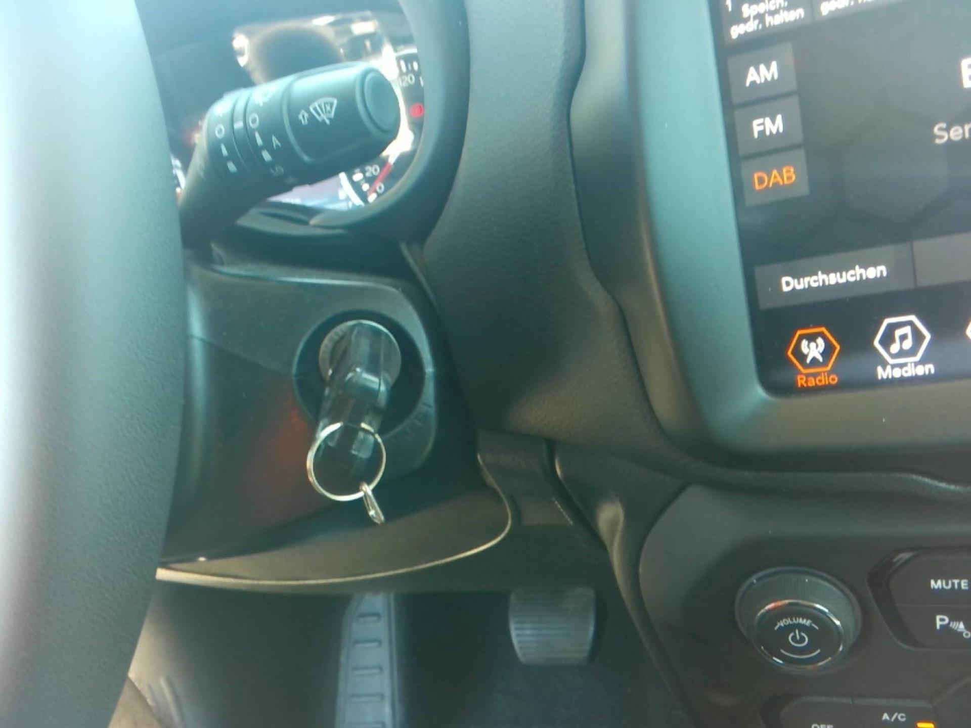 JEEP Renegade 1.5 Turbo T4 130 ch BVR7 e-Hybrid Limited 2023