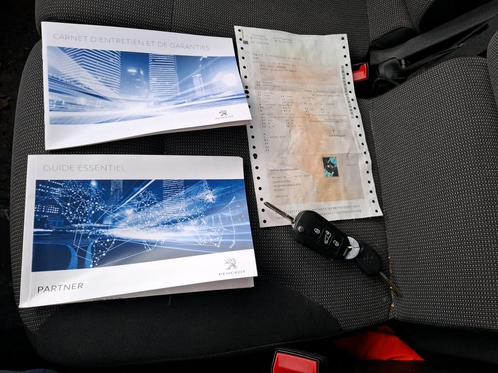 Peugeot PARTNER FOURGON STANDARD 650 KG BLUEHDI 100 BVM5 PREMIUM 2019