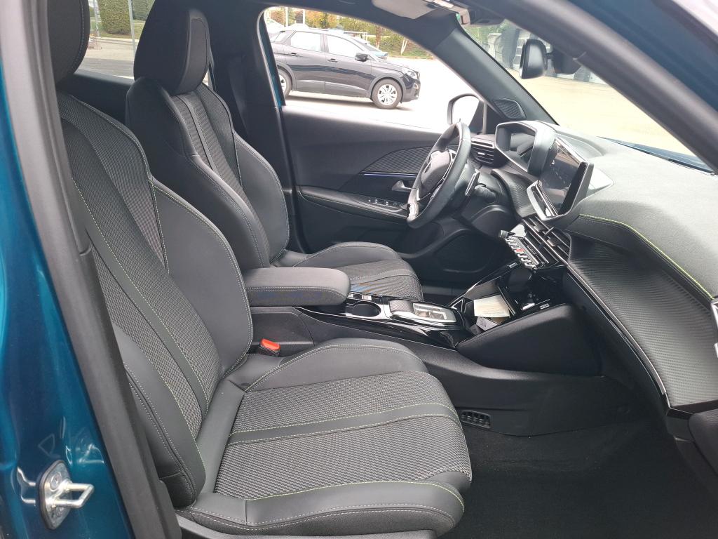Peugeot 2008 Hybrid 145 ch e-DCS6 GT 2025