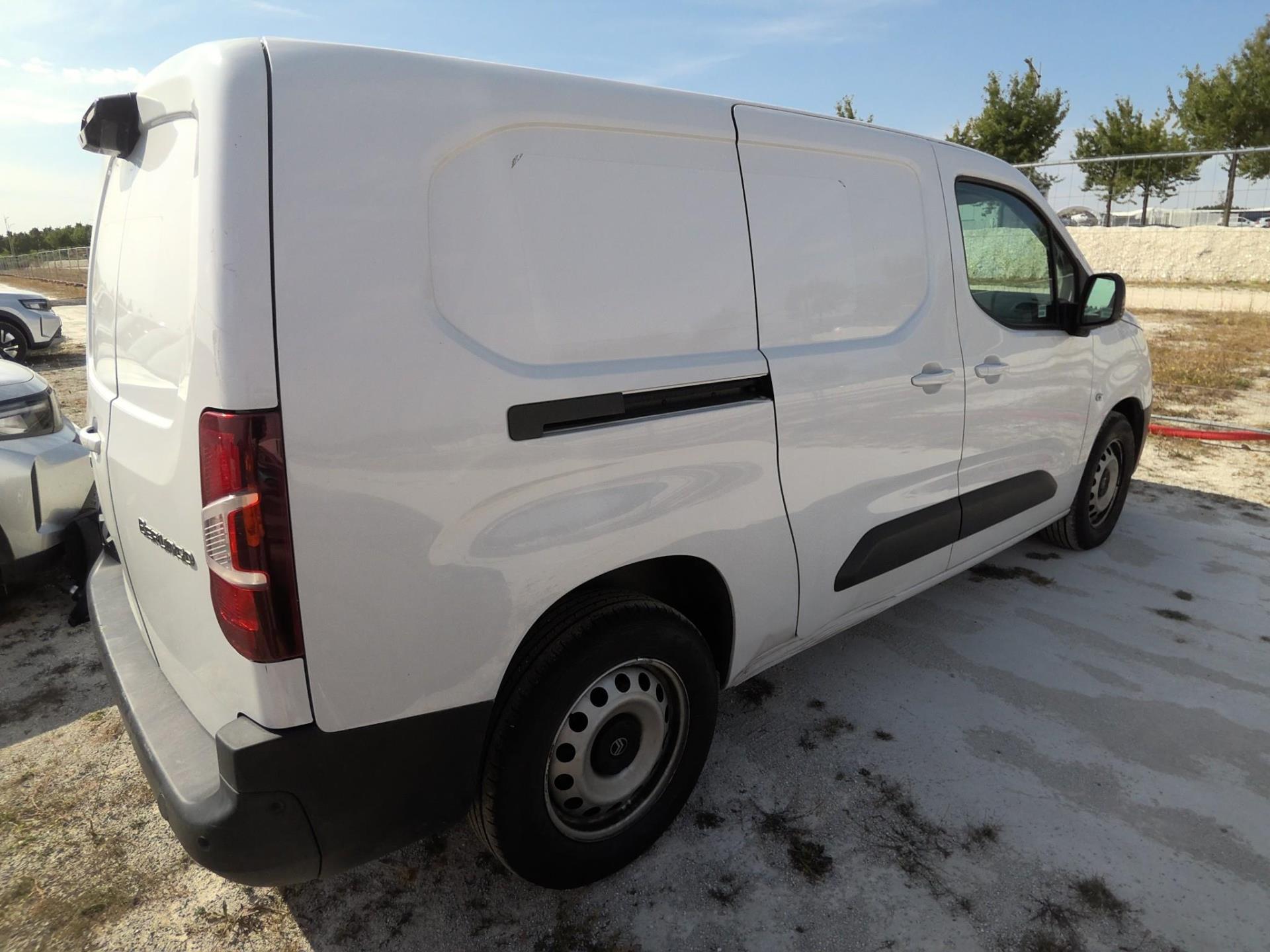 Citroen BERLINGO VAN TAILLE XL 950KG BLUEHDI 100 S&S BVM6  2024