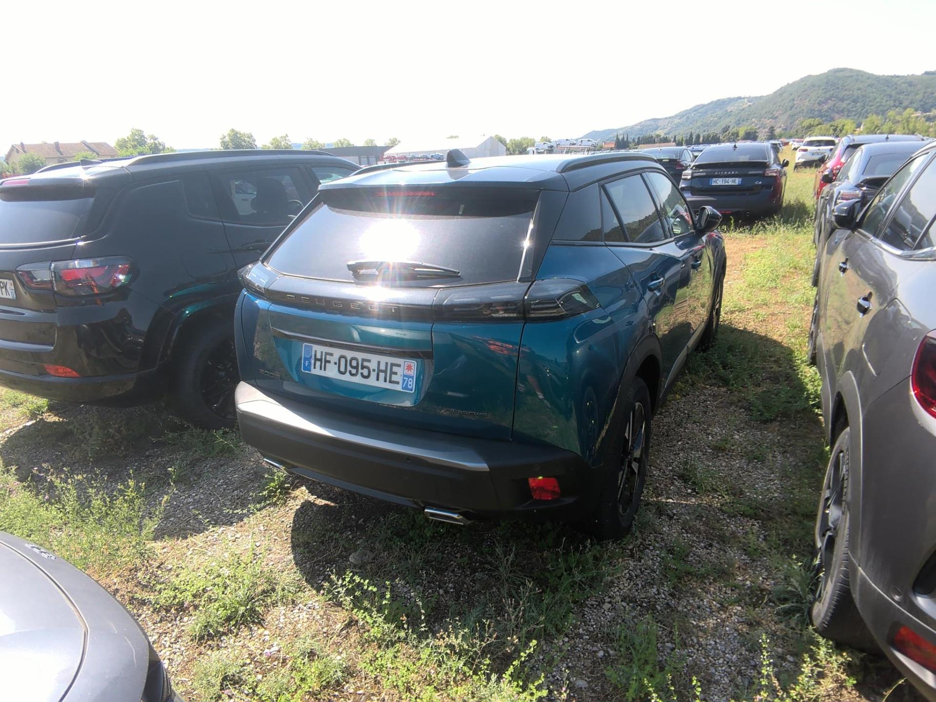Peugeot 2008 Hybrid 145 e-DCS6 GT 2025