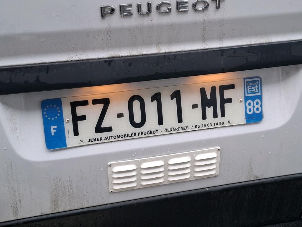 Peugeot BOXER TOLE 330 L1H1 BLUEHDI 120 S&S ASPHALT 2021