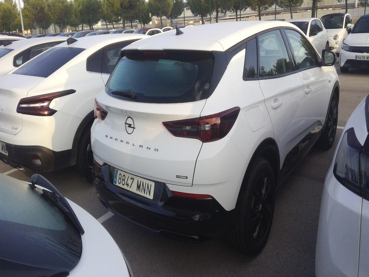Foto Opel Grandland PHEV 4