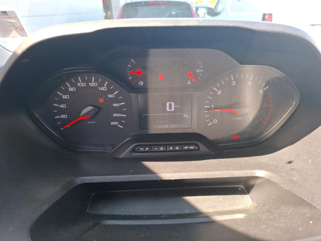 Peugeot PARTNER FOURGON STANDARD 650 KG BLUEHDI 75 BVM5 PREMIUM 2020