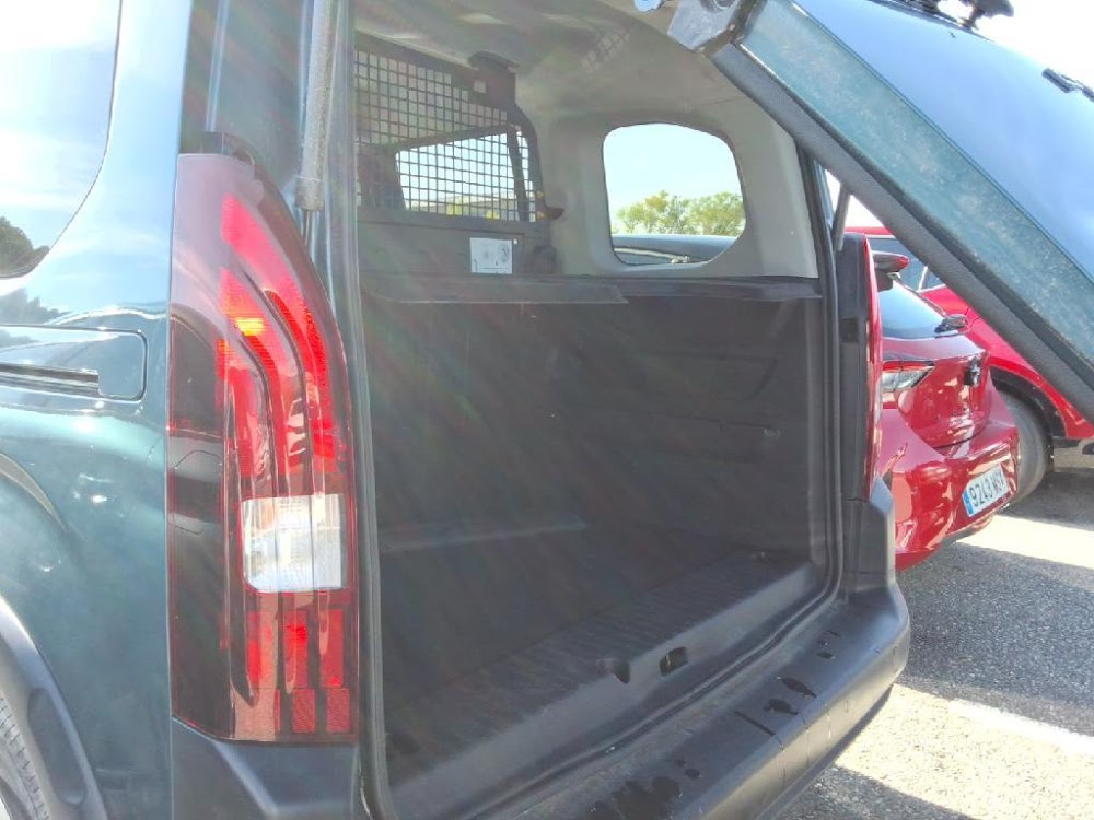 Foto Peugeot Rifter 10