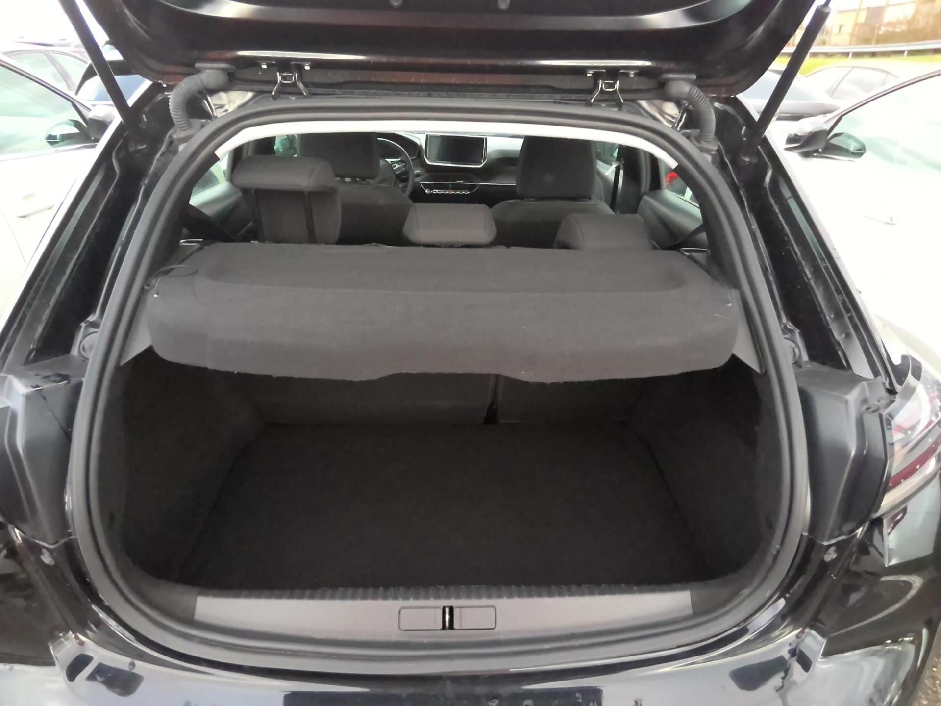 Peugeot 208 100 S&S BVM6 Style 2025