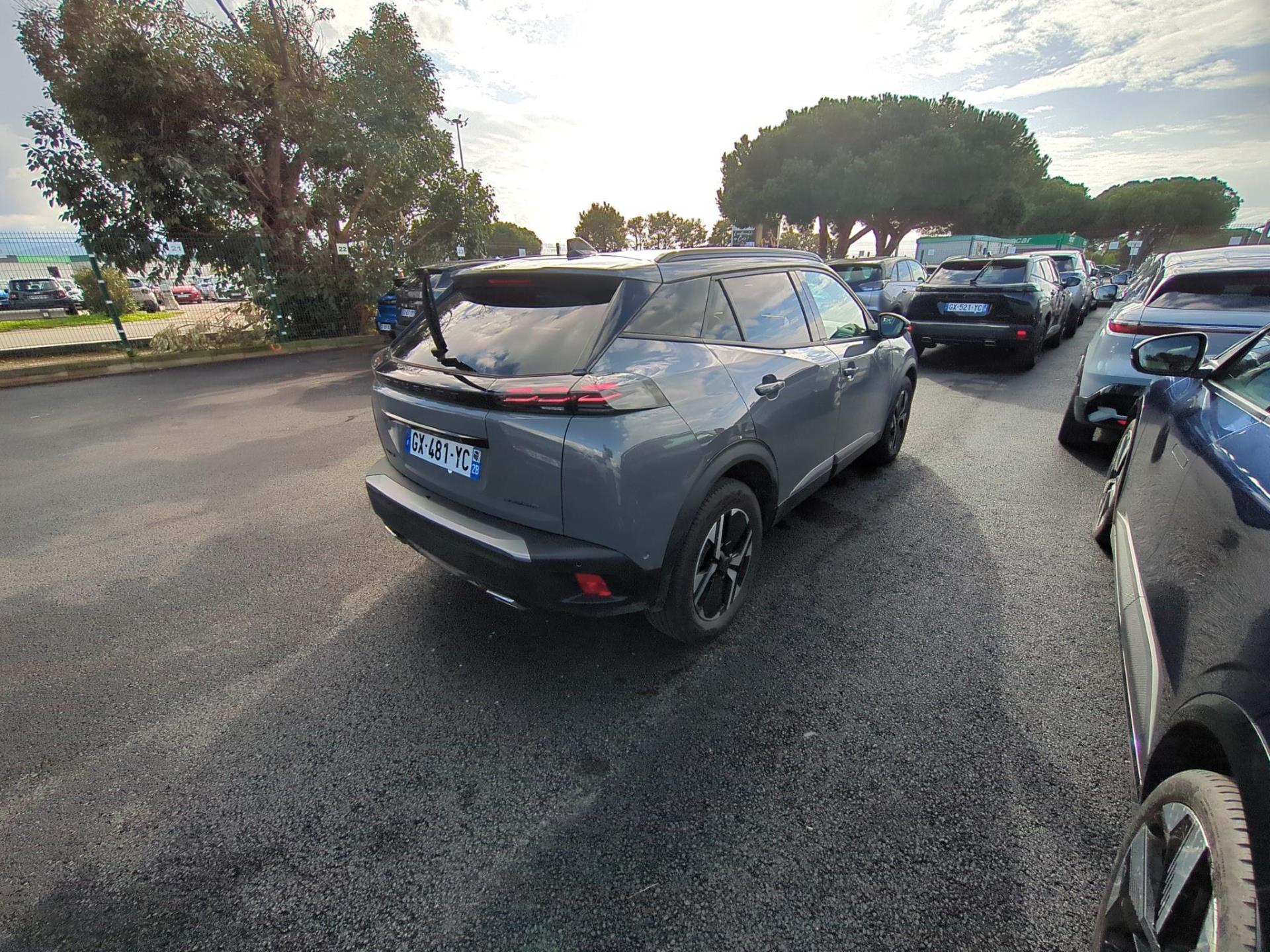 Peugeot 2008 Hybrid 136 e-DCS6 Allure 2024