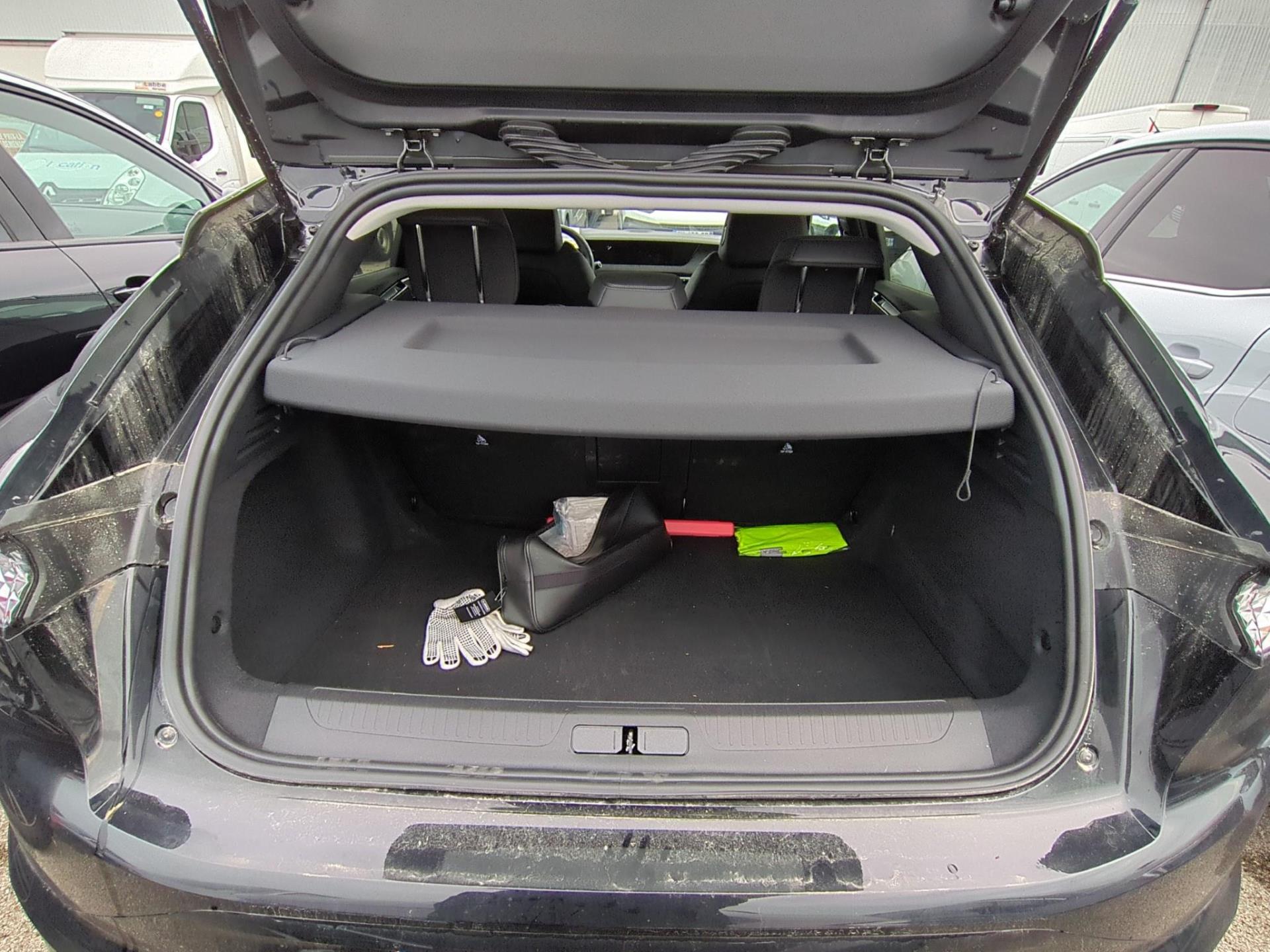 DS DS 4 BlueHDi 130 EAT8 Etoile - Alcantara 2024