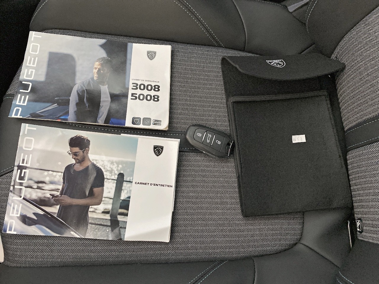 Peugeot 3008 BlueHDi 130ch S&S EAT8 Allure Pack 2023