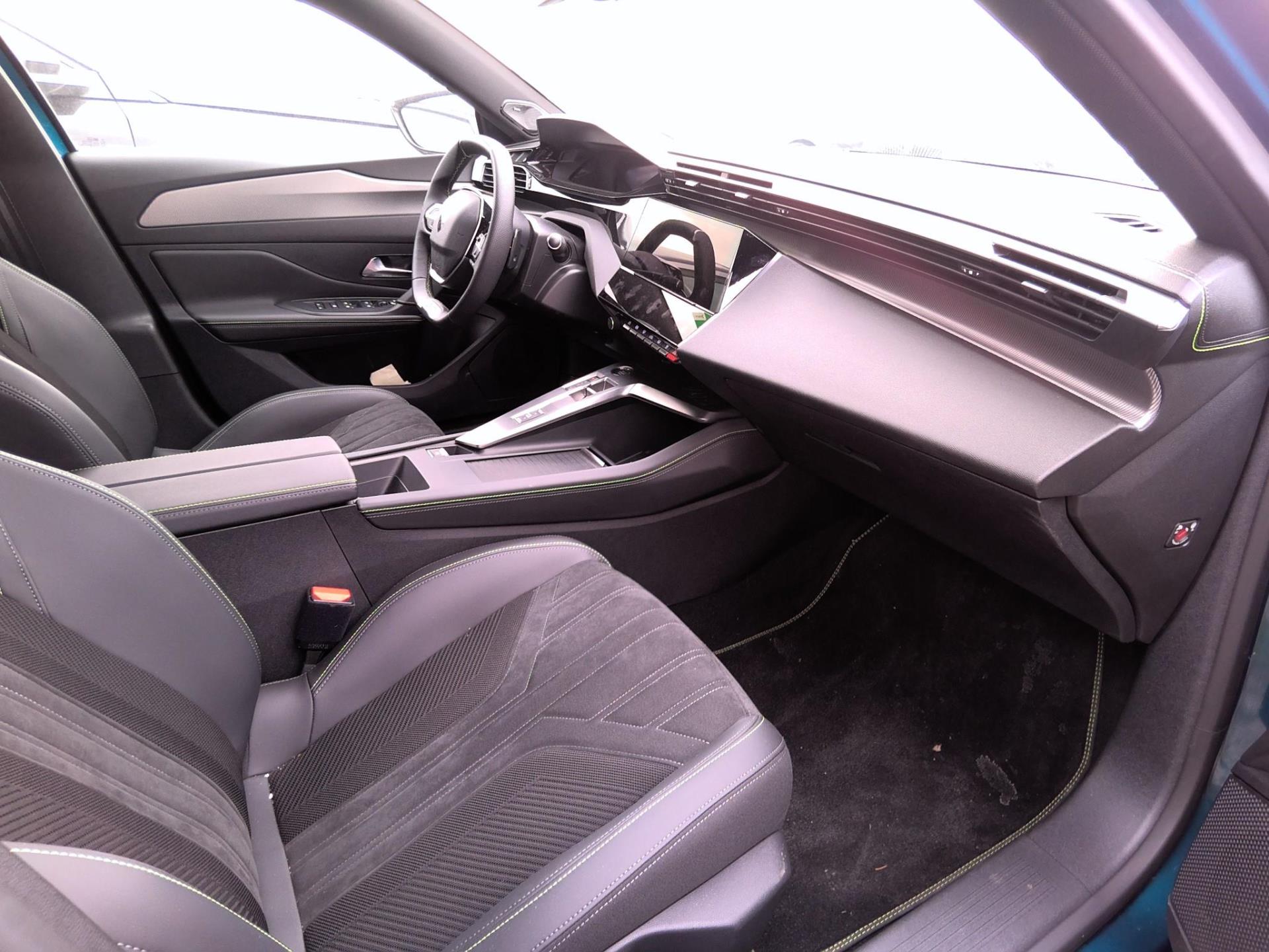 Peugeot 408 PHEV 225 e-EAT8 GT 2022