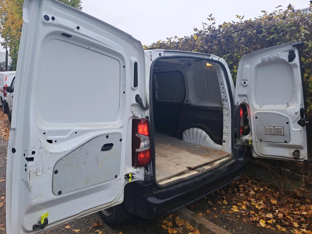 Peugeot PARTNER FOURGON STANDARD 650 KG BLUEHDI 100 S&S BVM5 PREMIUM 2020