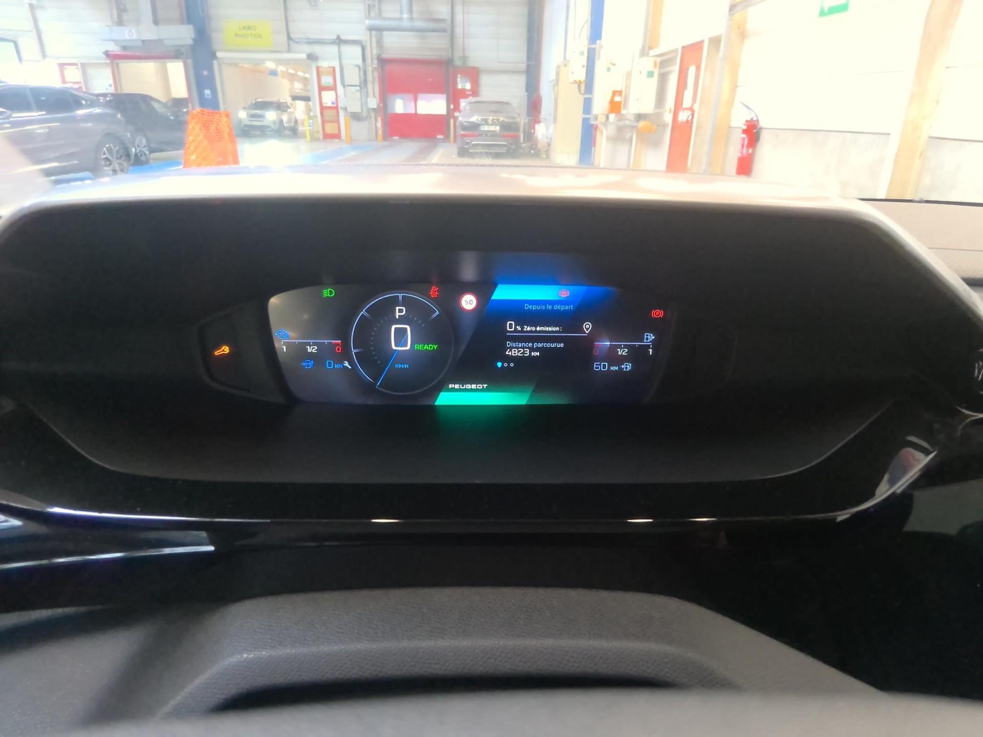Peugeot 308 PHEV 180 e-EAT8 Allure 2024