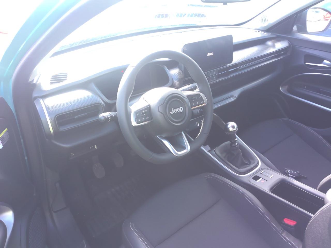 Foto Jeep AVENGER 4