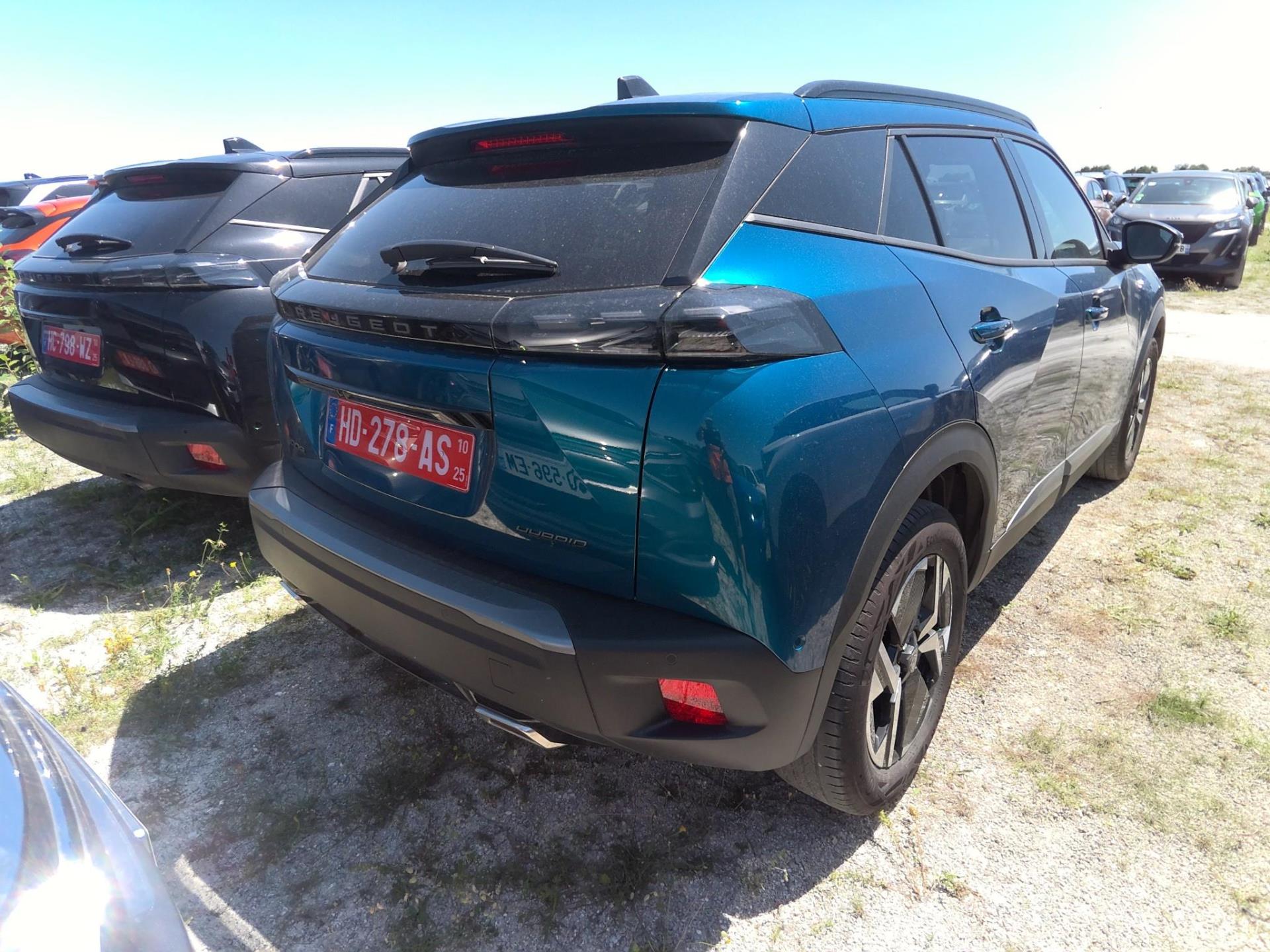 Peugeot 2008 Hybrid 136 e-DCS6 Allure 2025