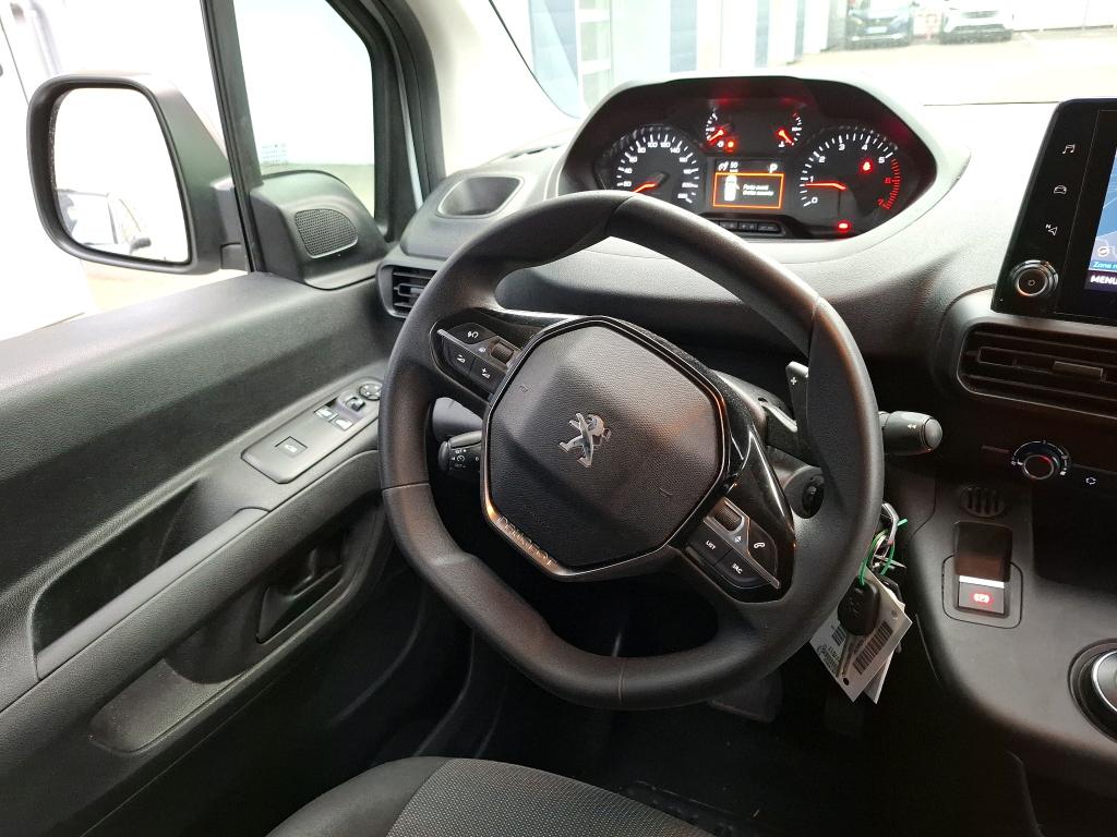 Peugeot PARTNER FOURGON STANDARD 650 KG BLUEHDI 130 S&S EAT8 ASPHALT 2020