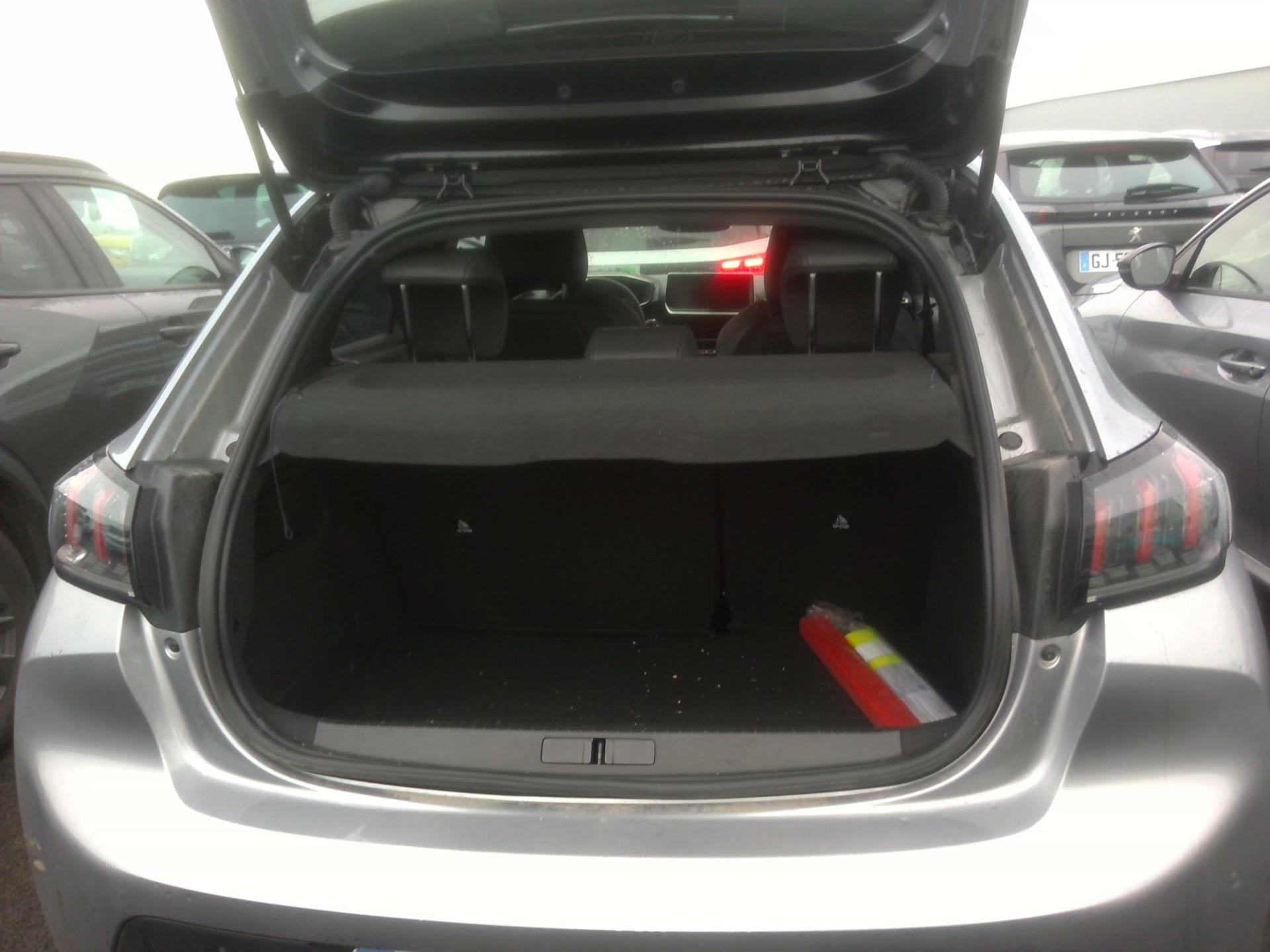 Peugeot 208 PureTech 100 S&S BVM6 GT 2023