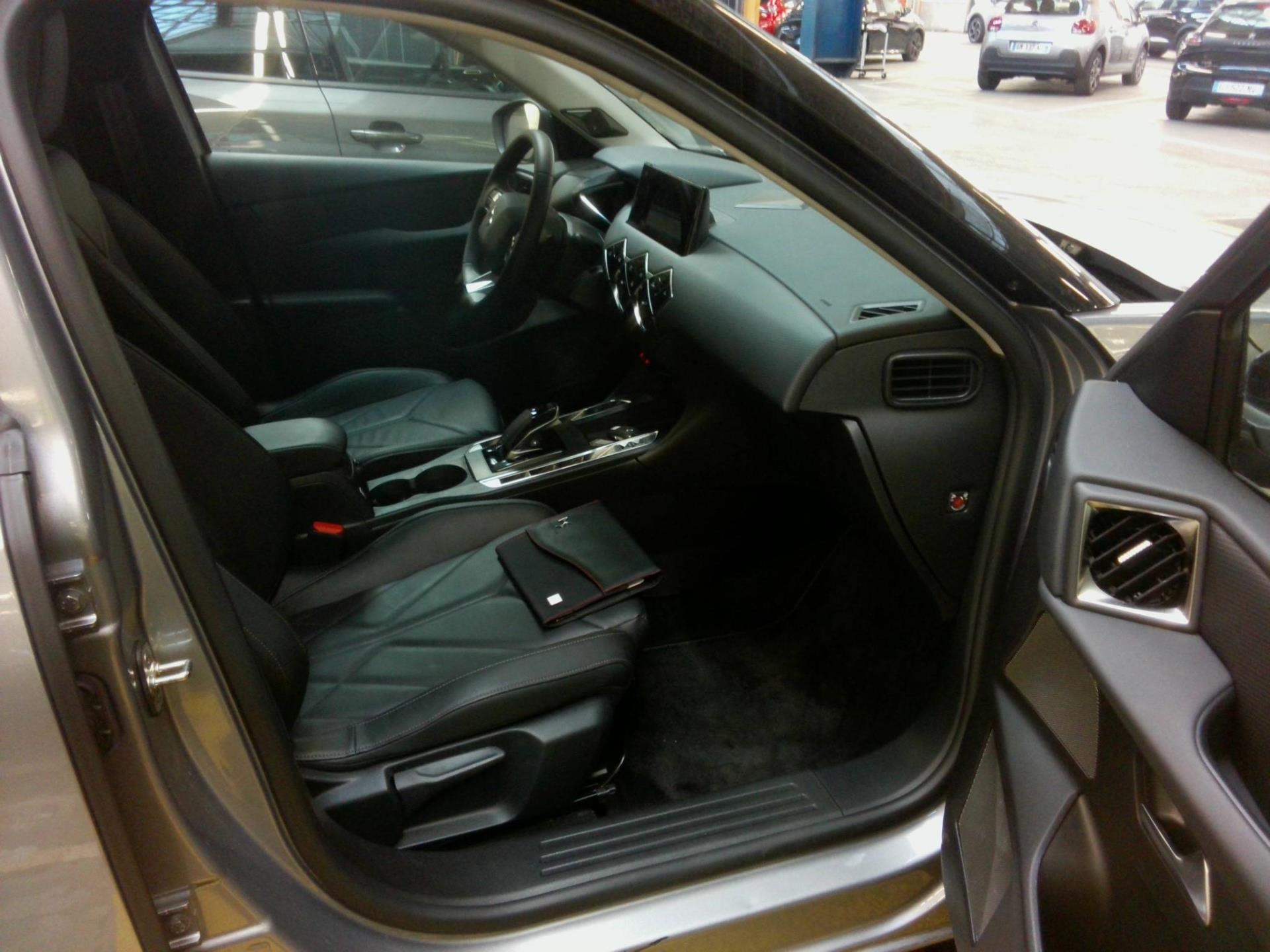 DS DS3 Crossback PureTech 130 EAT8 Rivoli 2023