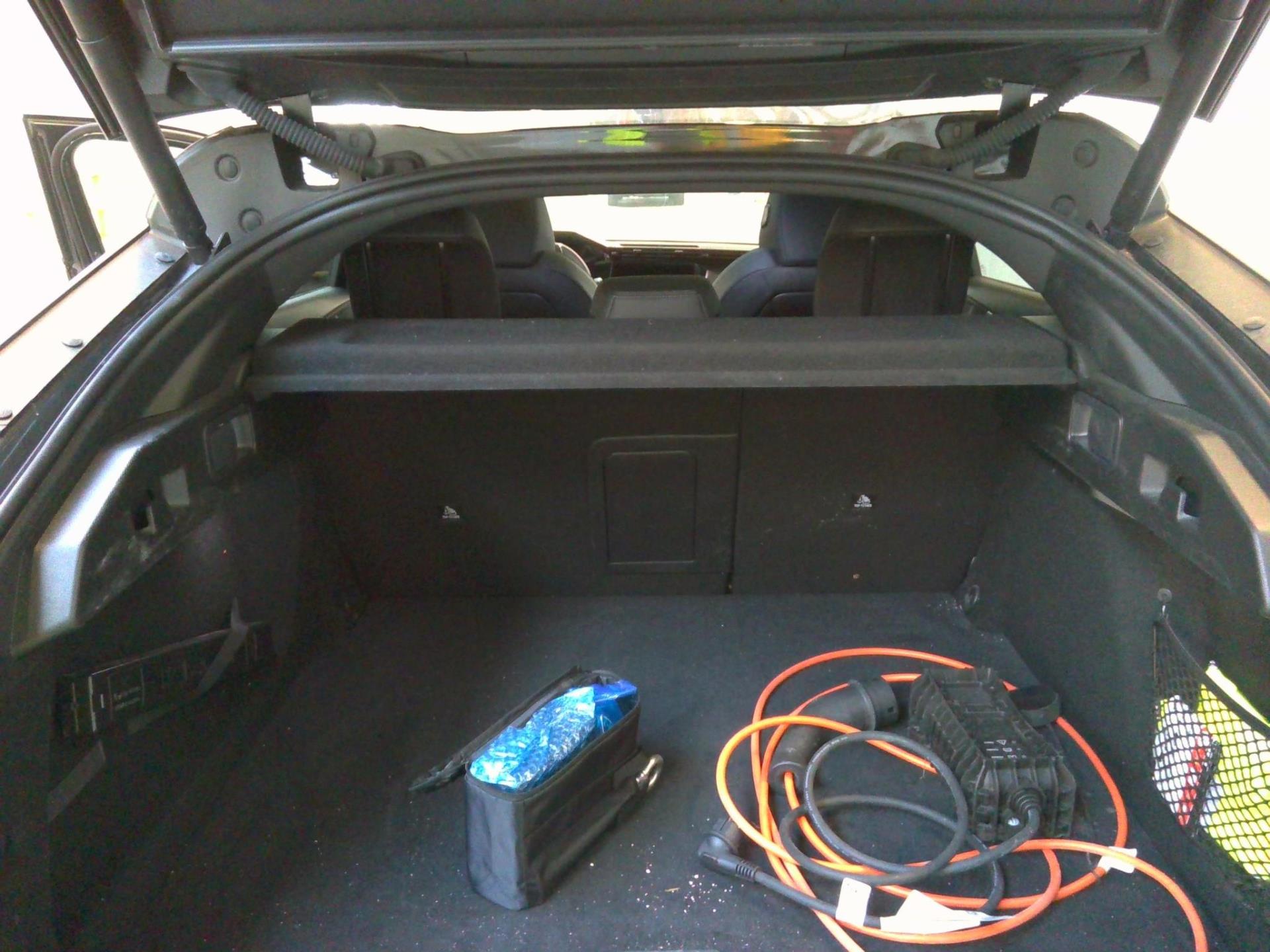 Peugeot 408 PHEV 225 e-EAT8 GT 2023