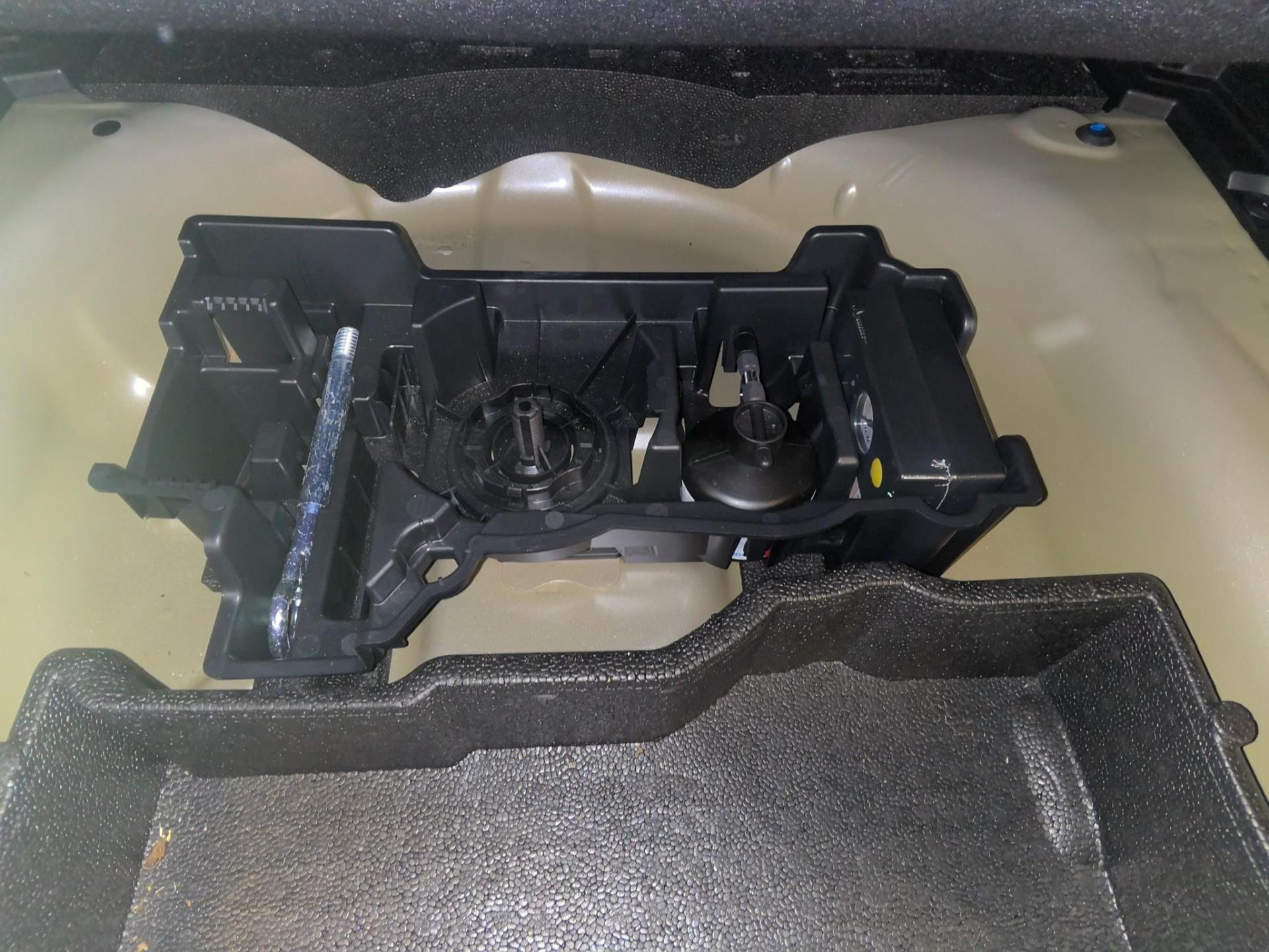 Peugeot 2008 Hybrid 136 e-DCS6 Style 2025
