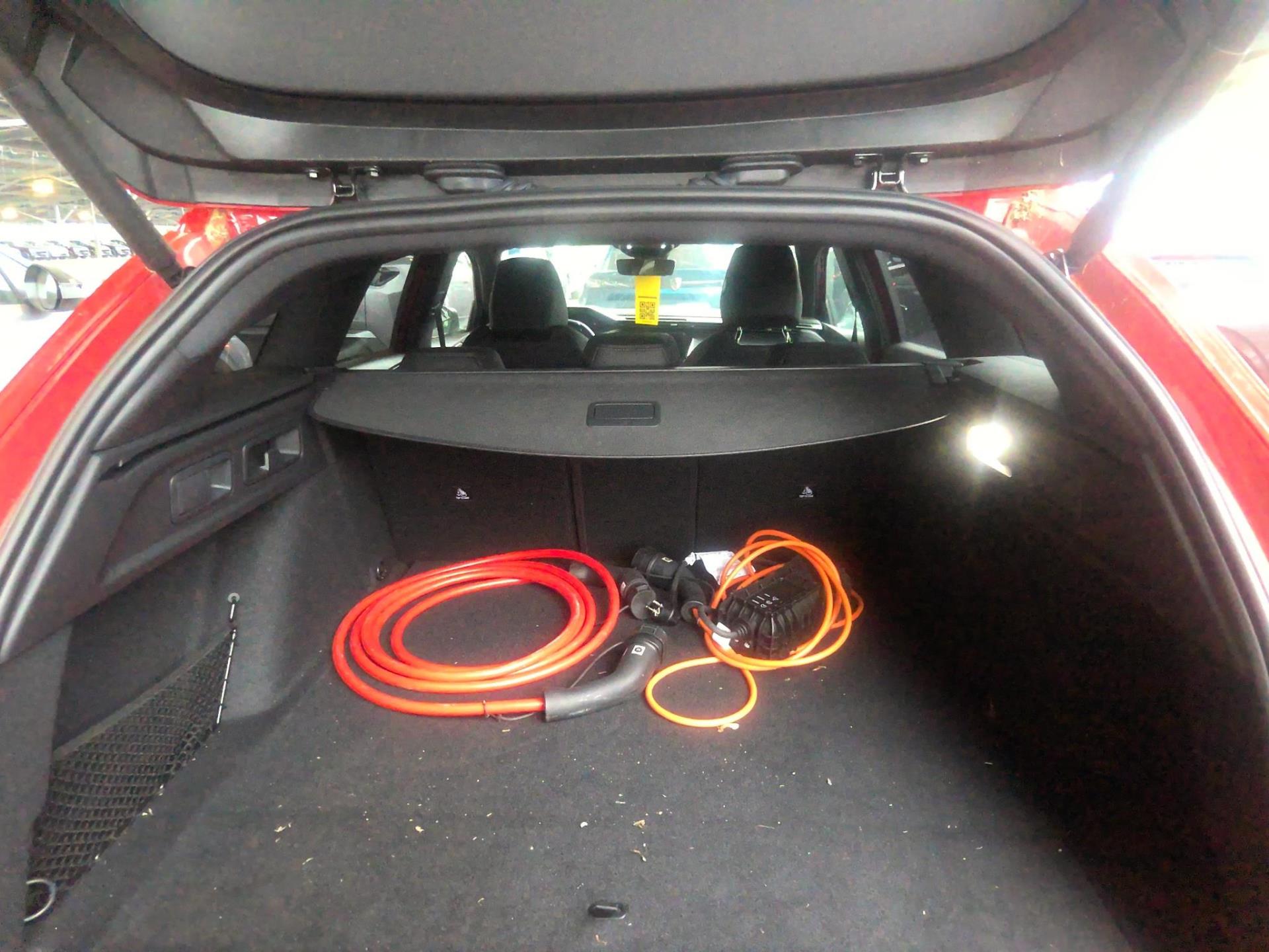 Peugeot 308 SW Plug-in Hybrid 195 ch e-DCS7 GT 2024