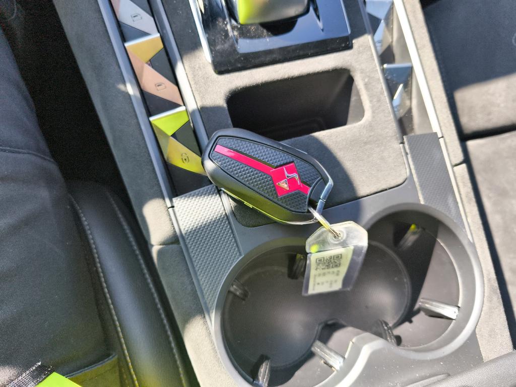 DS DS7 Crossback Hybride E-Tense 300 EAT8 4x4 Performance Line+ 2021