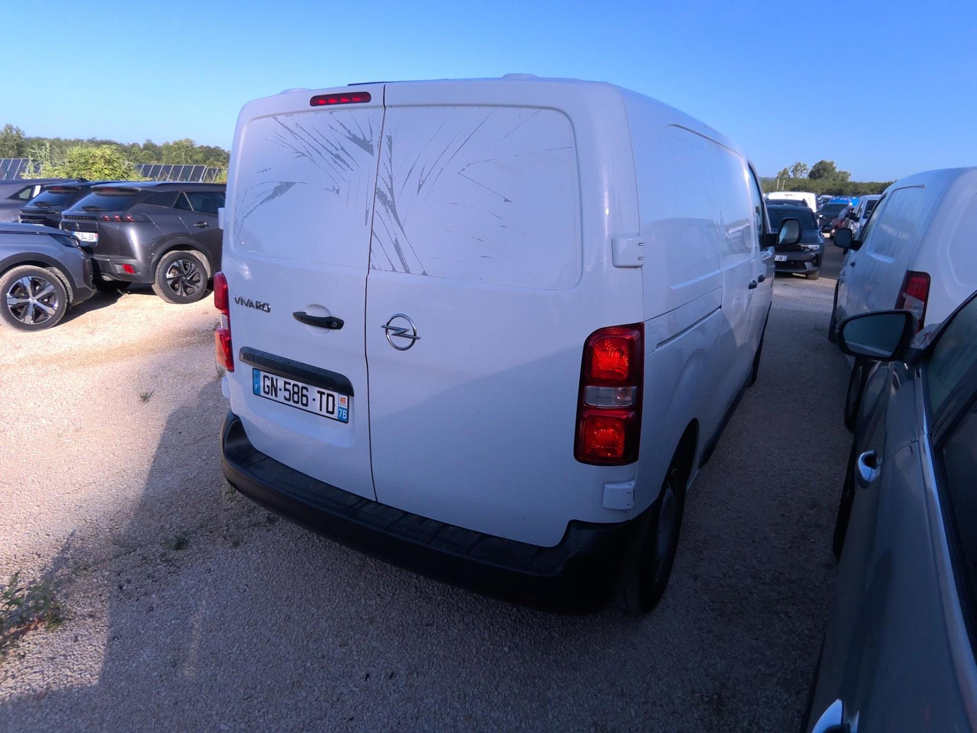 Opel VIVARO FGN TAILLE M BLUEHDI 120 S&S BVM6  2023